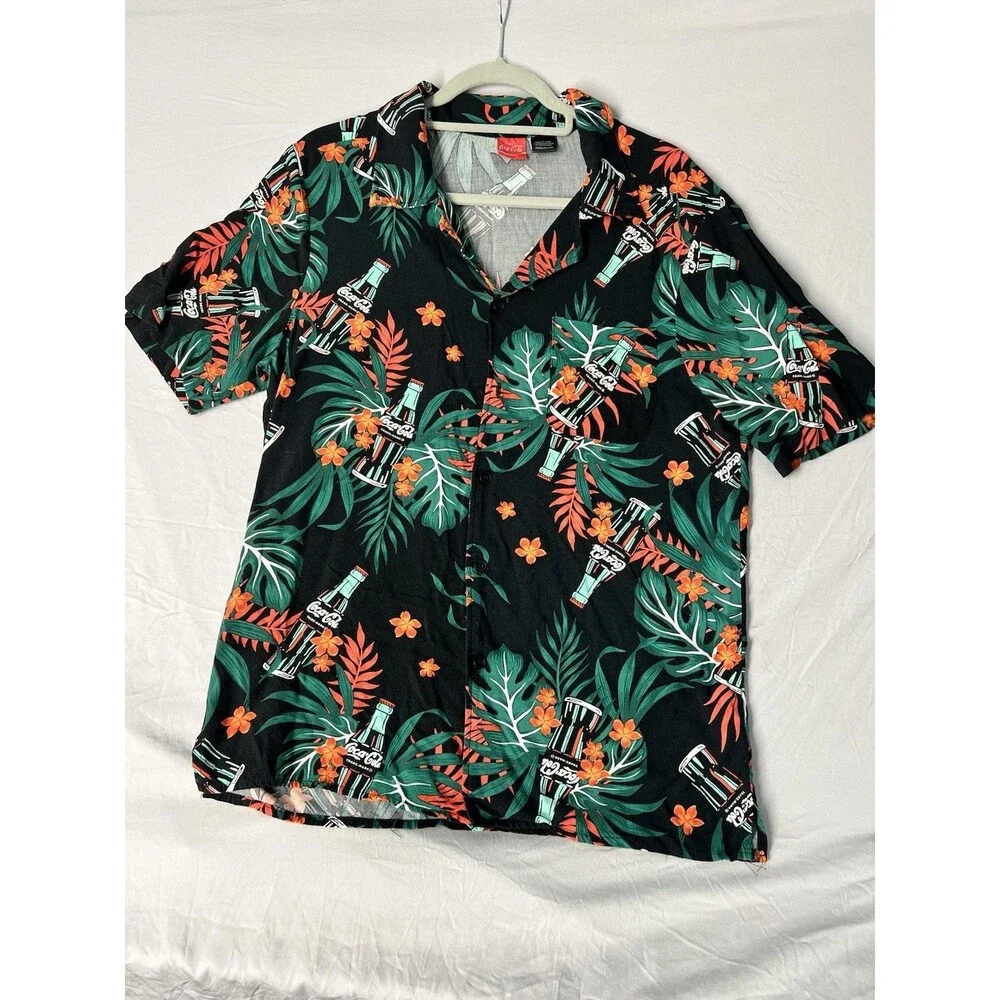 Vintage Coca Cola Hawaiian Aloha Shirt‎ Button Down Short Sleeve Men Size Medium